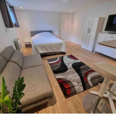 Studio Proche Gare Et Versailles 4 Min A Pied Train Vers Paris Marly-le-Roi Exterior foto